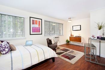 Luxurious Interiors at Reside at 2727 Apartments, Chicago, IL,60614